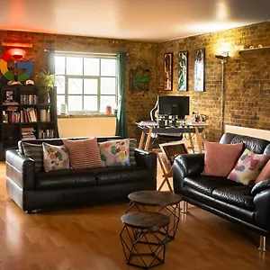  Apartment Loft Style Near O2, Abba Voyage, Excel